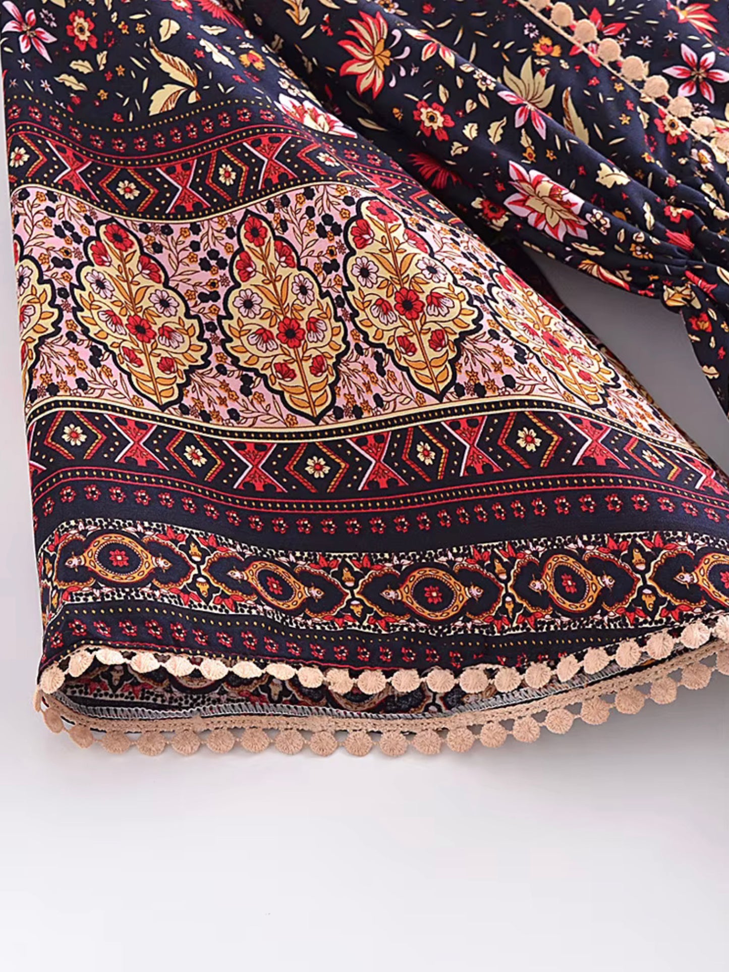 Boho - Butterfly Sleeve - MIDI Black and Red Floral