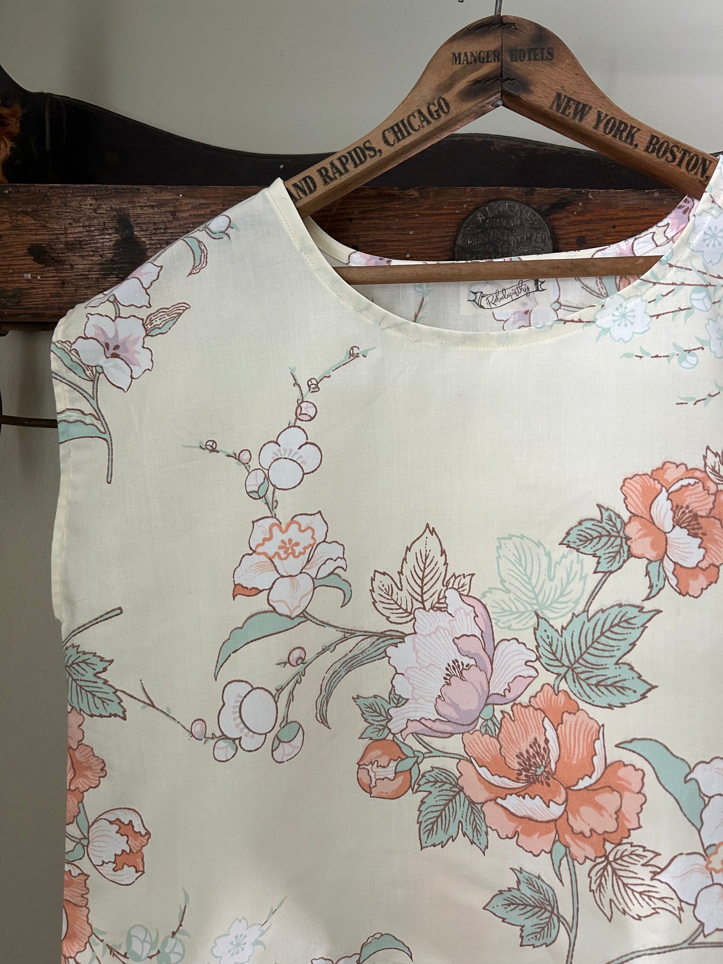 S - Women’s Fall Box Tee